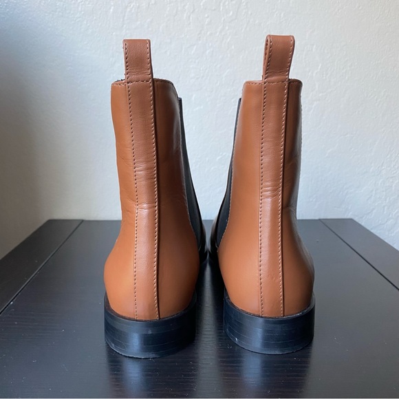 Everlane The Italian Leather Square Toe Chelsea Boot - Like New condition - Picture 4 of 8